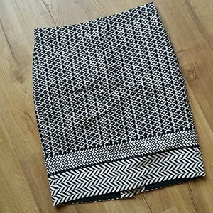 B&W Pencil Skirt - Courtney's Closet